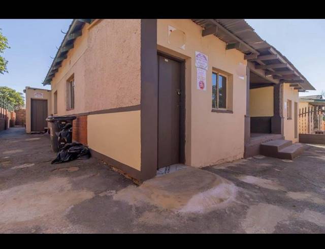 26 BEDROOM HOUSE FOR SALE IN BRAKPAN CENTRAL